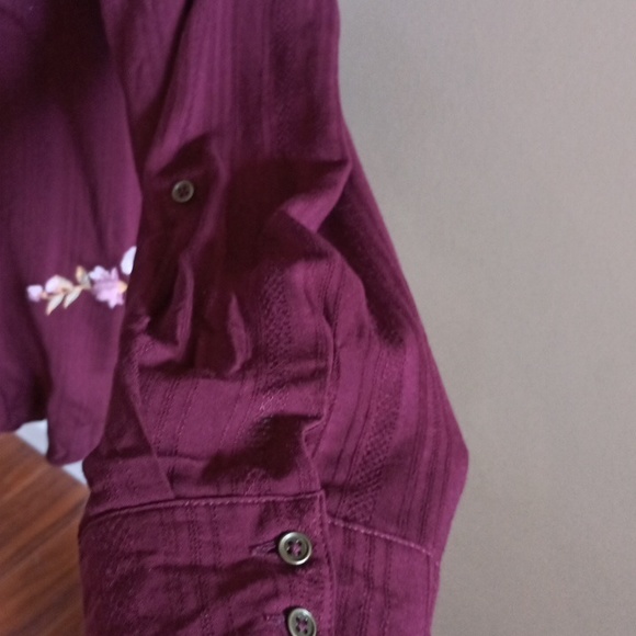 Sz L Know Rose Embroidered Rose Long Sleeve Button Linen Blend Top - Picture 3 of 15